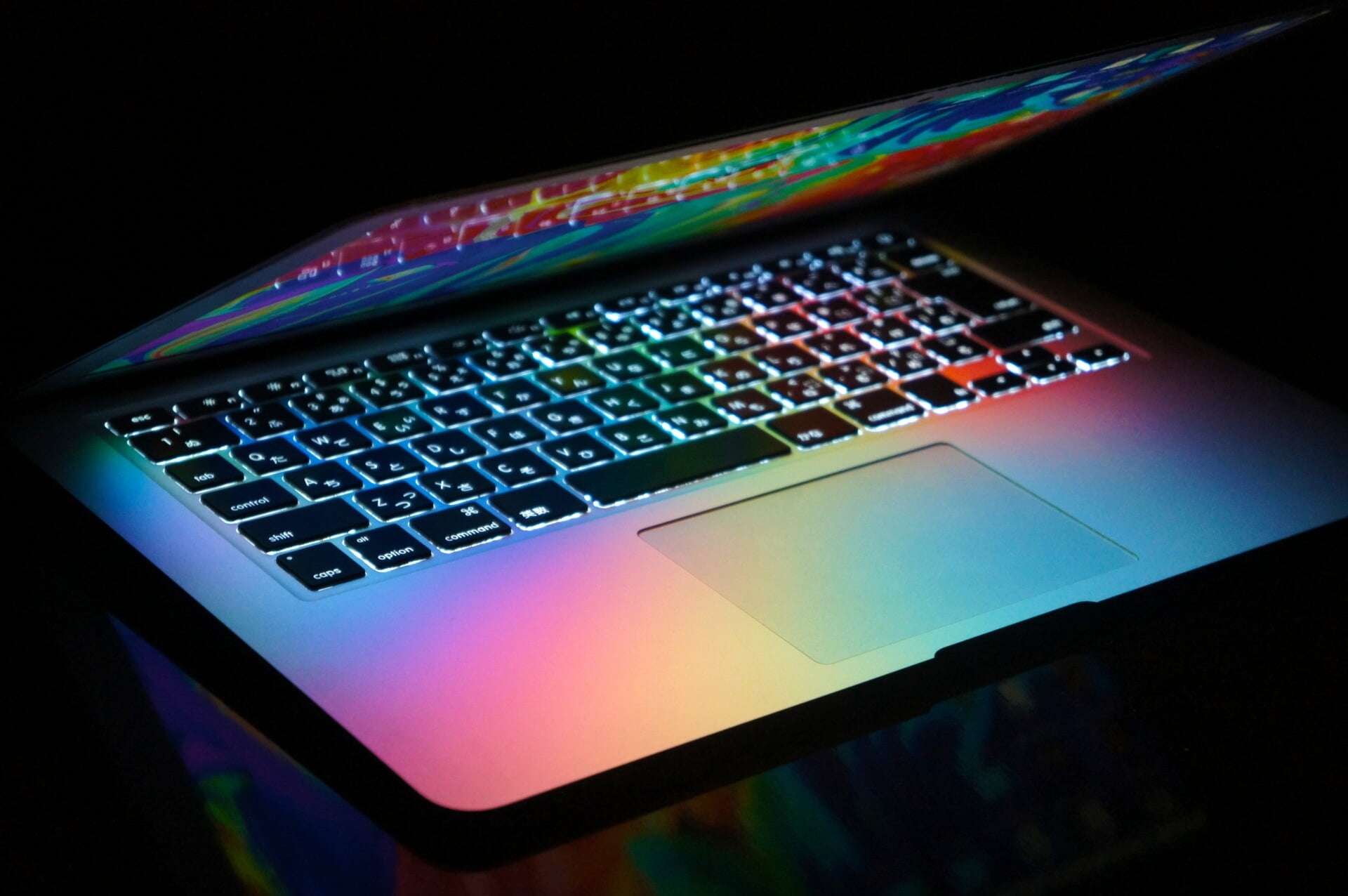MacBook AirとProは評価が変わる？スペック差が値段に影響する理由